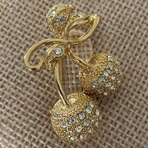 Gold Cherry Crystal Brooch vintage